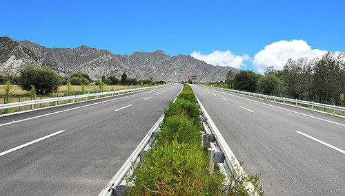 機(jī)場高速公路